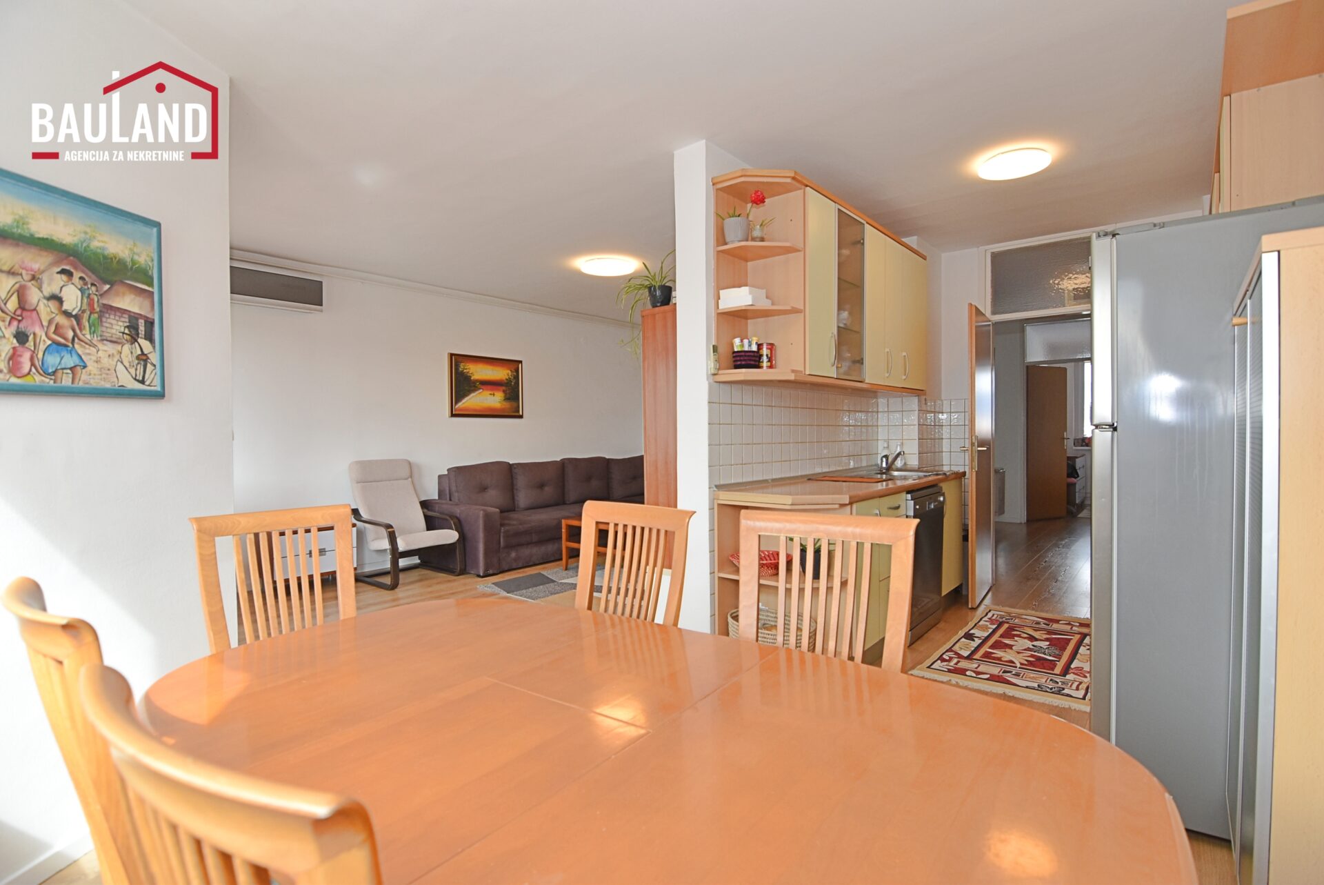 7 stan za prodaju VIII sprat lift balkon