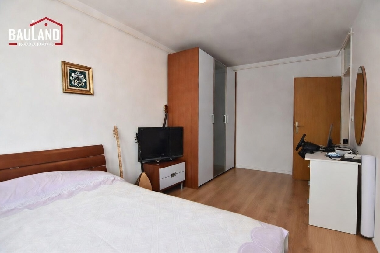 10 četverosoban stan za prodaju Grbavica Novo Sarajevo