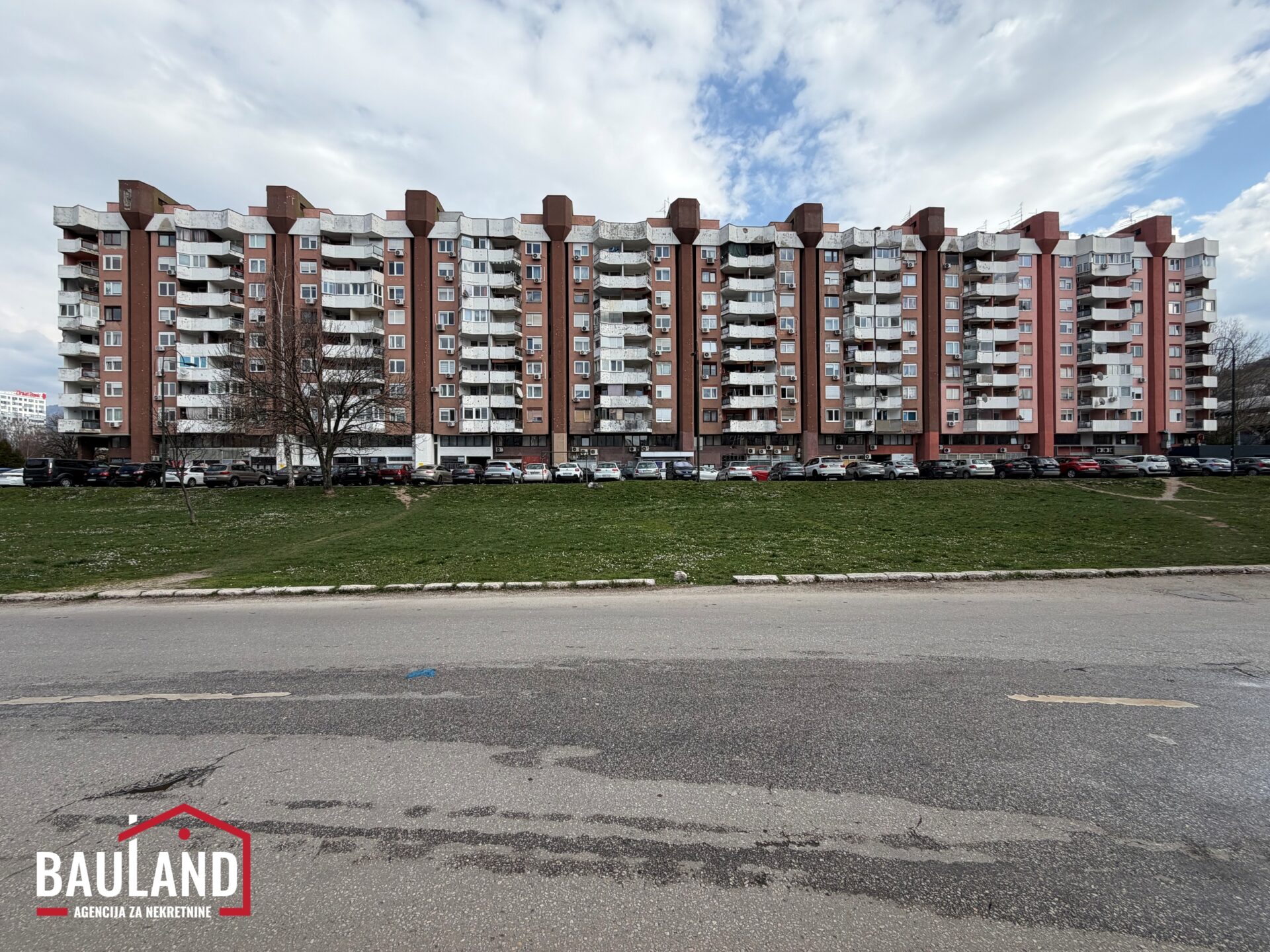 25 prodaja stana Grbavica Općina Novo Sarajevo 87m2