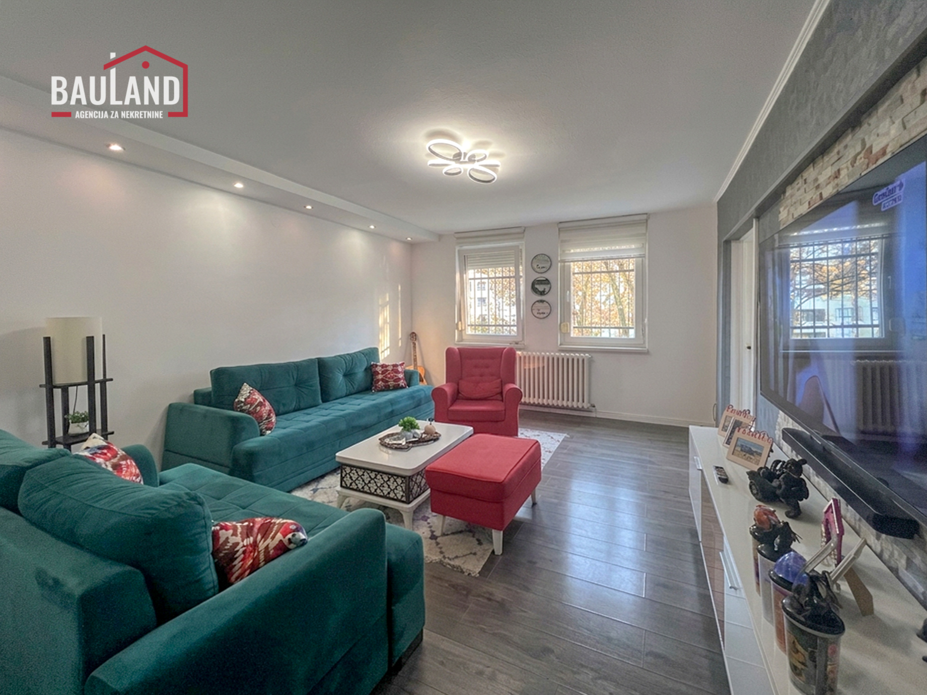 Petra Tiješića, Dobrinja