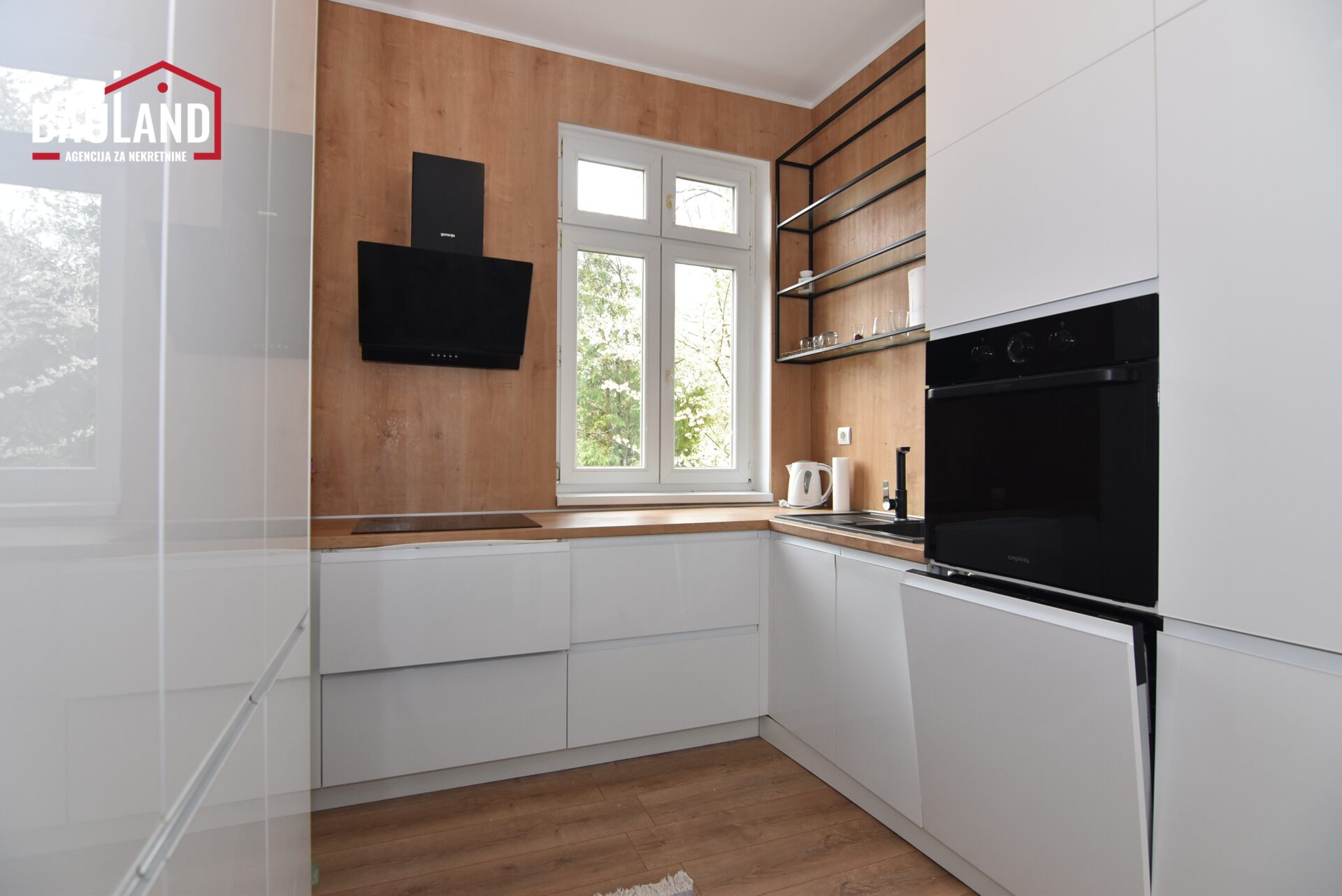 5 dvoetažni stan površine 160m2 Vrelo Bosne Općina Ilidža