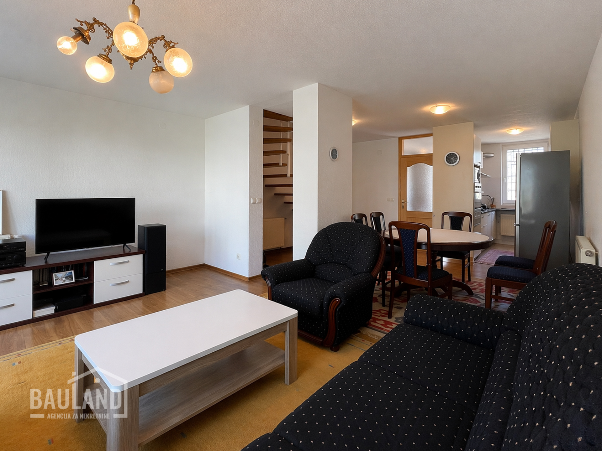 prve-samostalne-kuca-unizu-pejton-13