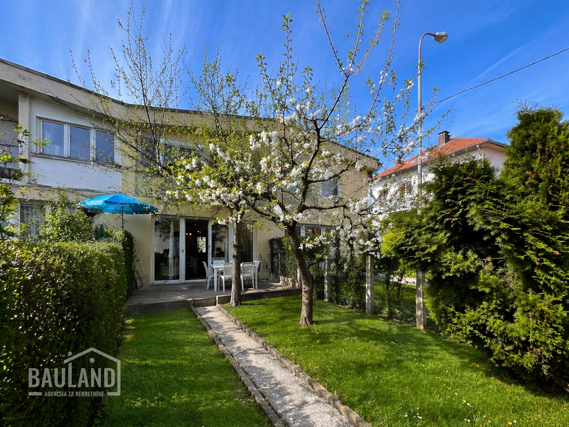 prve-samostalne-kuca-unizu-pejton-5