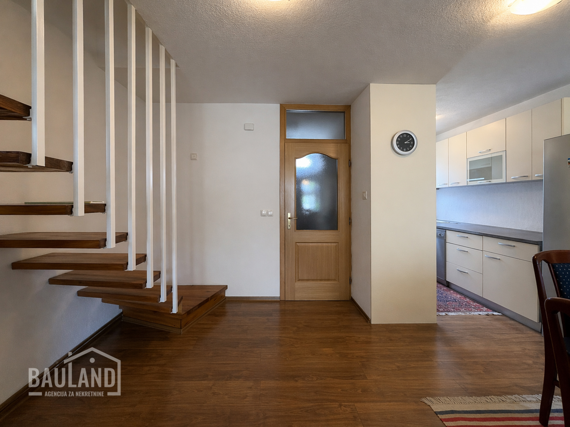 prve-samostalne-kuca-unizu-pejton-15