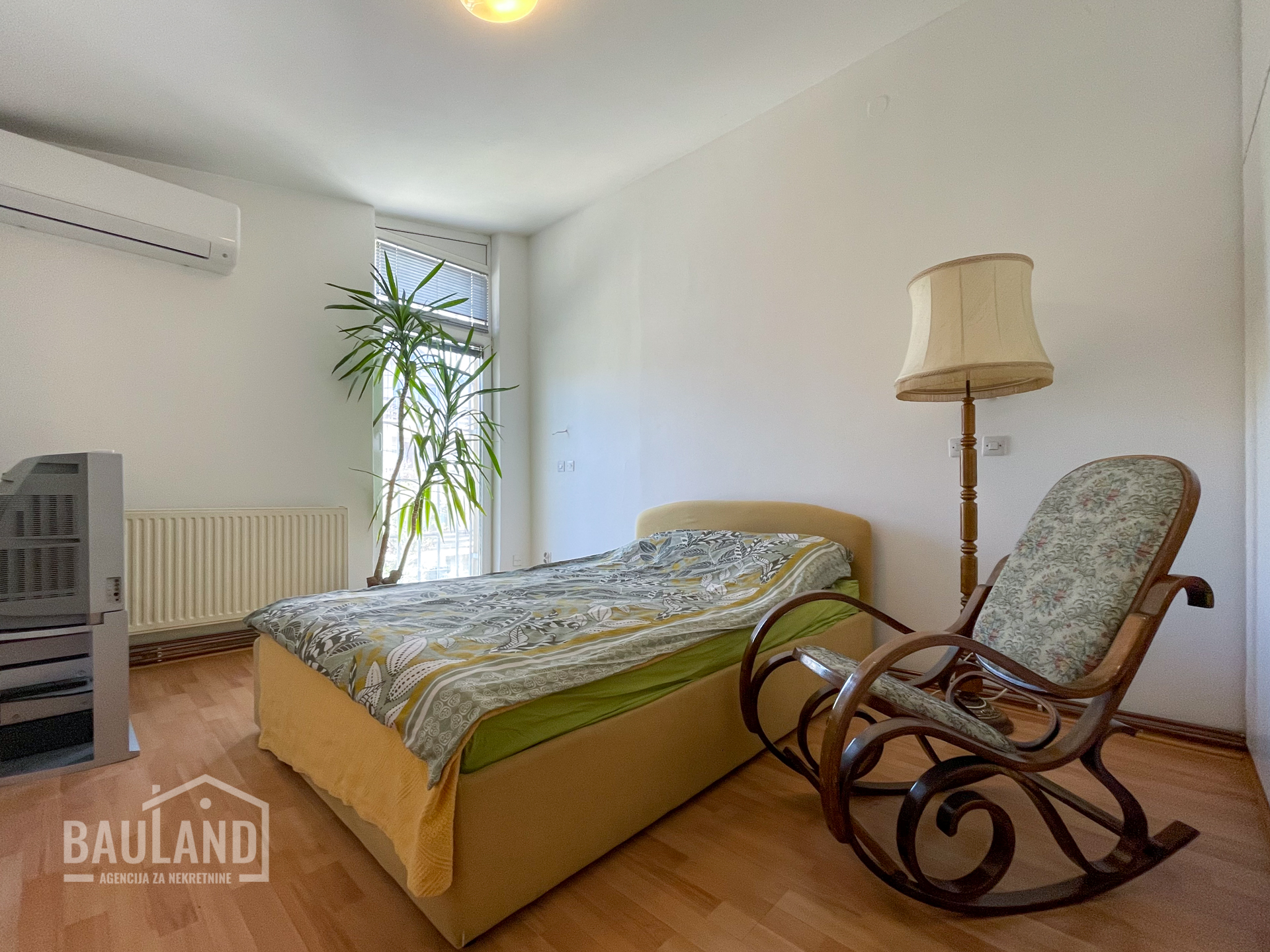 prve-samostalne-kuca-unizu-pejton-2-1