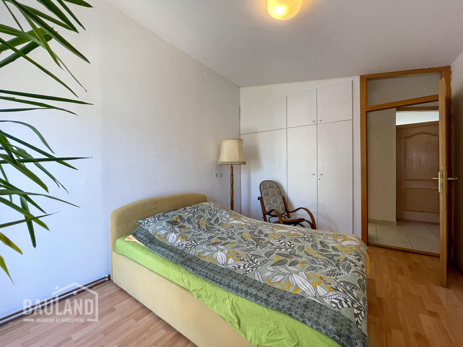 prve-samostalne-kuca-unizu-pejton-2-2