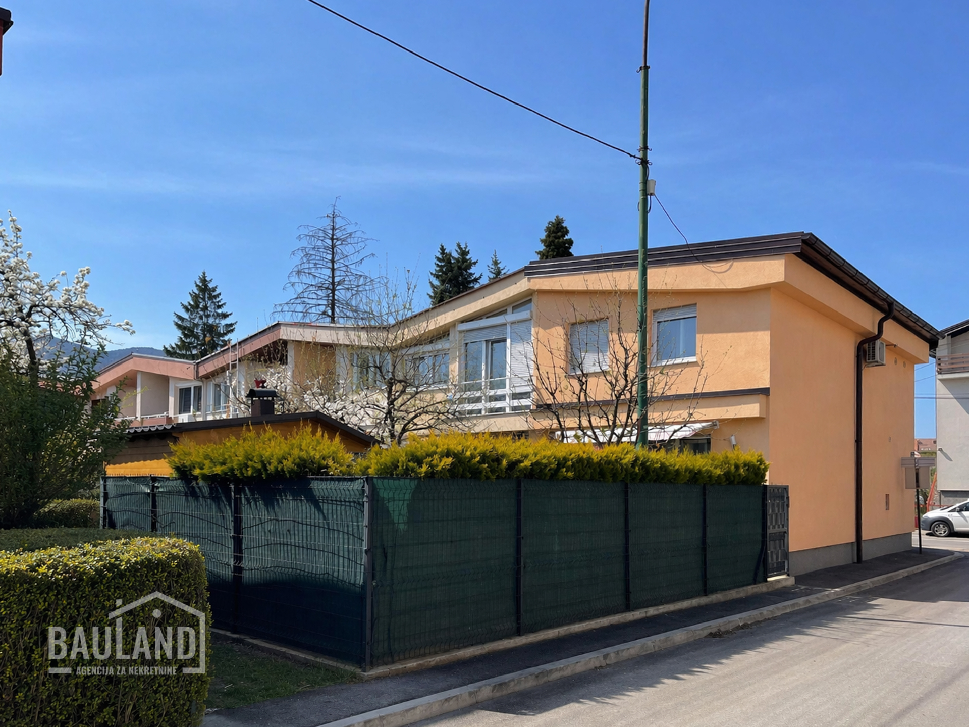 prve-samostalne-kuca-unizu-pejton-21