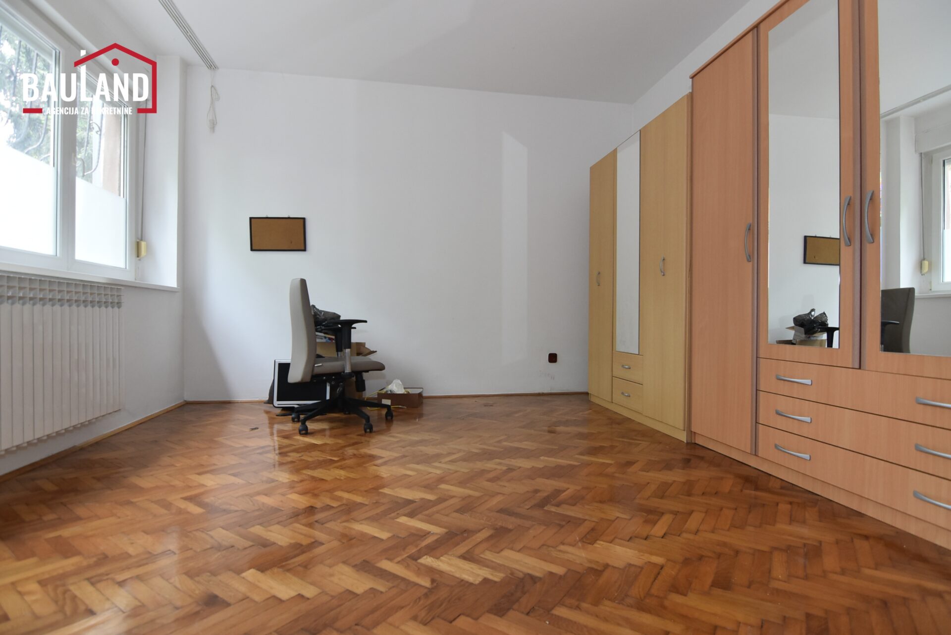9 na prodaju trosoban stan površine 77m2 naselje Mejtaš Općina Centar
