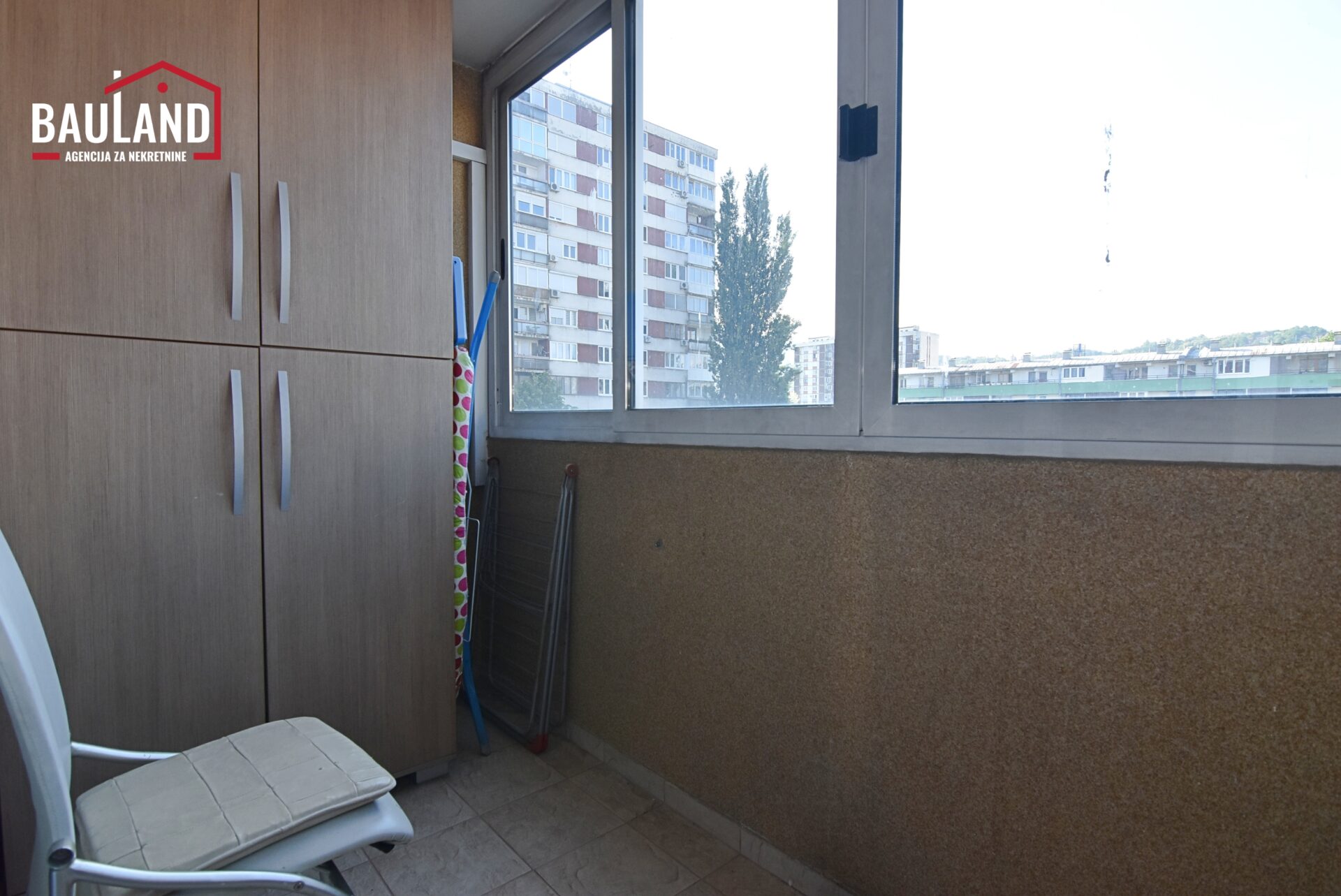 12 na prodaju dvosoban stan površine 51m2 naselje Hrasno Općina Novo Sarajevo