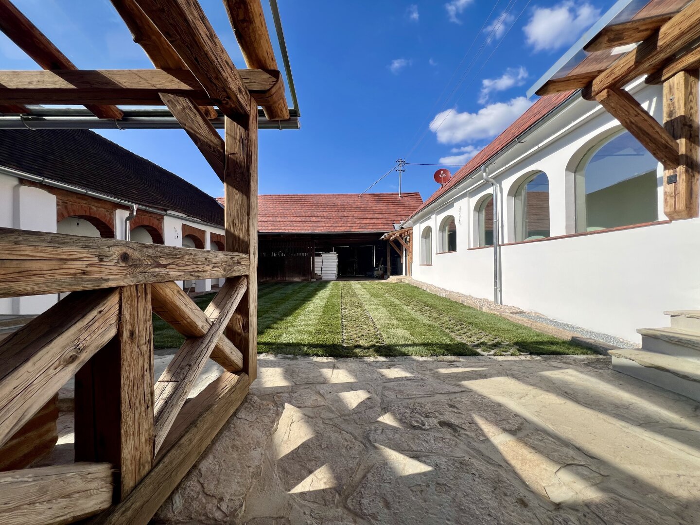Einzigartiger & Authentischer Vierkanthof mit Arkaden im südlichen Burgenland