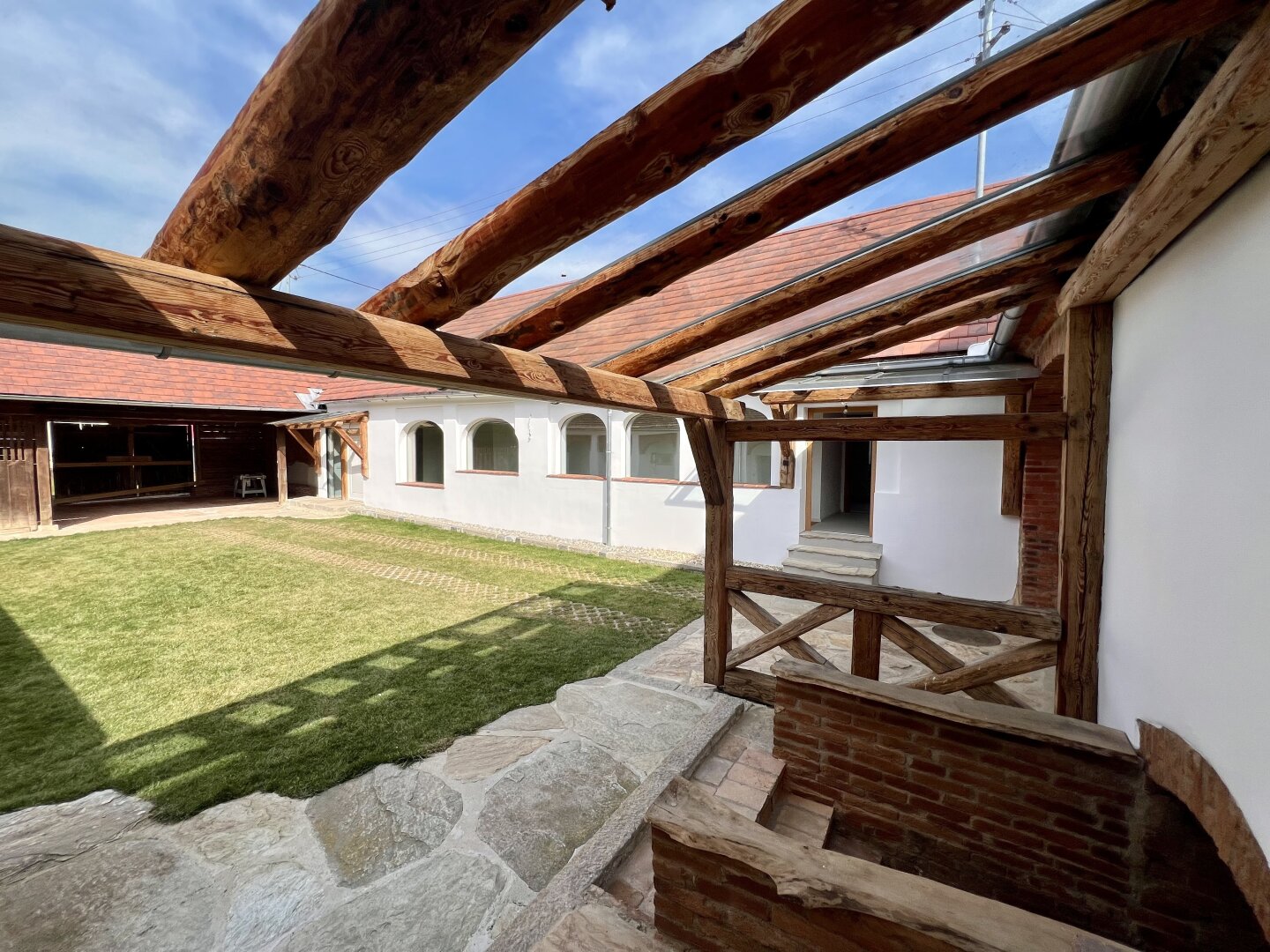 Einzigartiger & Authentischer Vierkanthof mit Arkaden im südlichen Burgenland