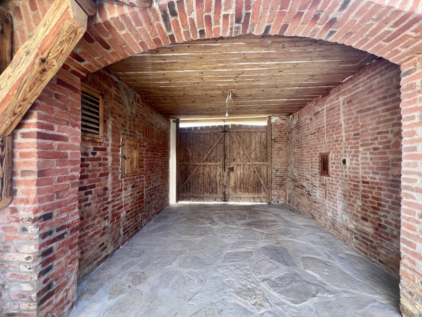 Einzigartiger & Authentischer Vierkanthof mit Arkaden im südlichen Burgenland