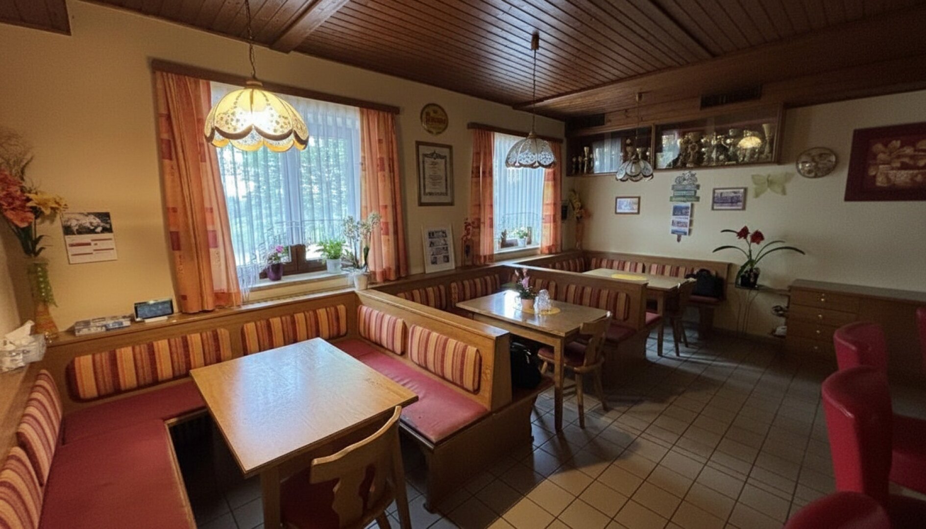 Wohn- und Geschäftshaus in spektakulärer Lage