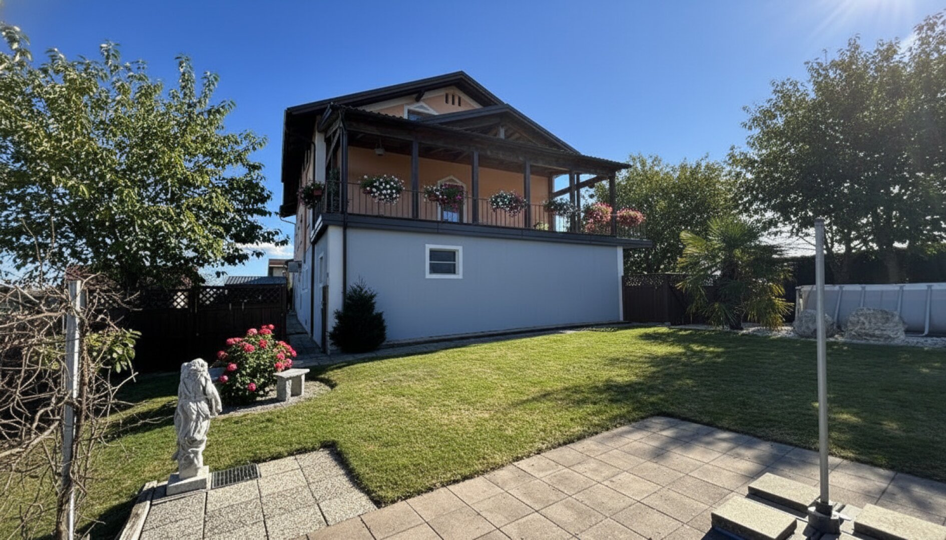 Wohn- und Geschäftshaus in spektakulärer Lage