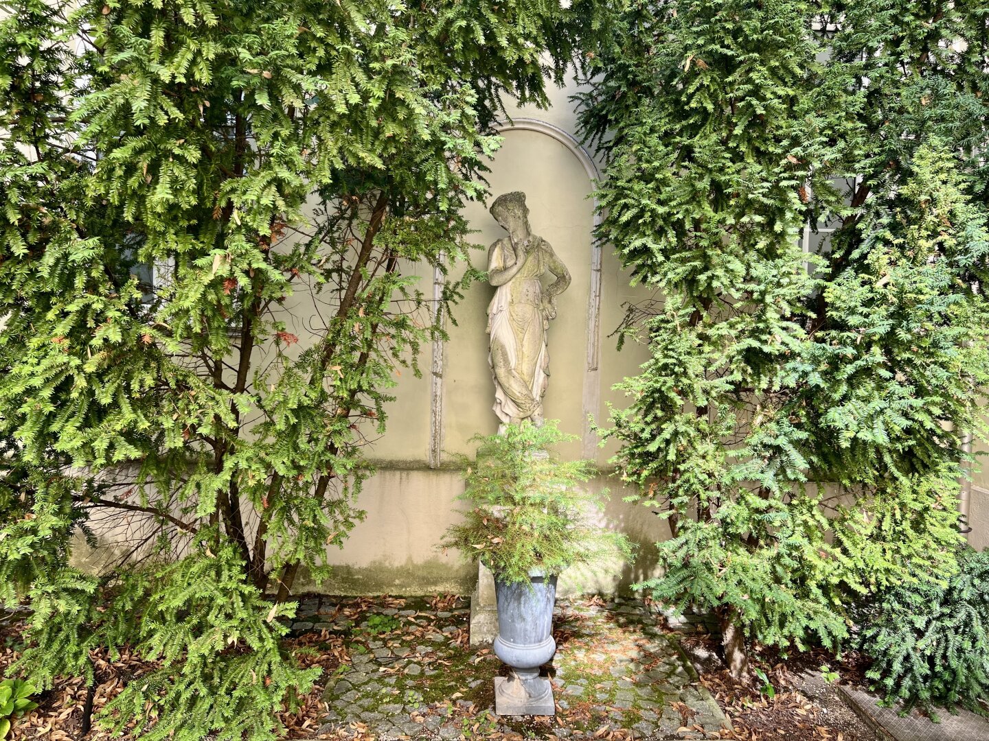 Individuell & Exquisit mit privatem Garten in Baden