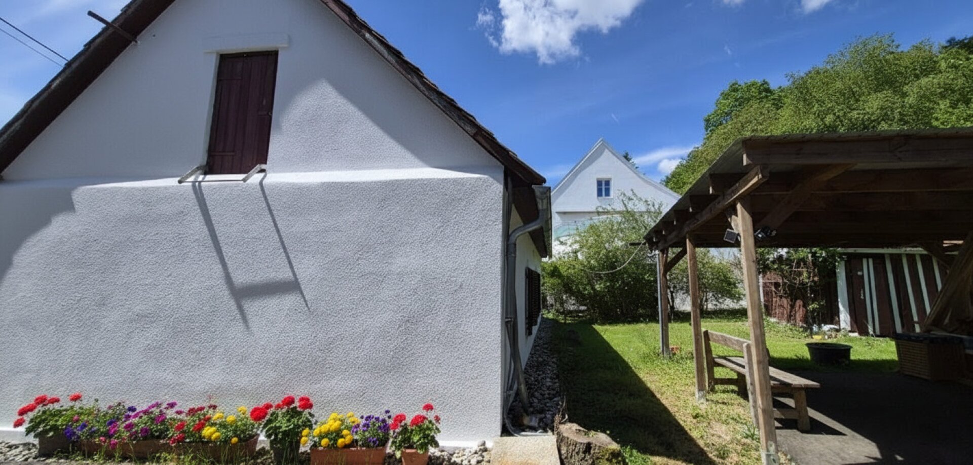 Kleines Häuschen mit schönem Grundstück - Stadtgrenze