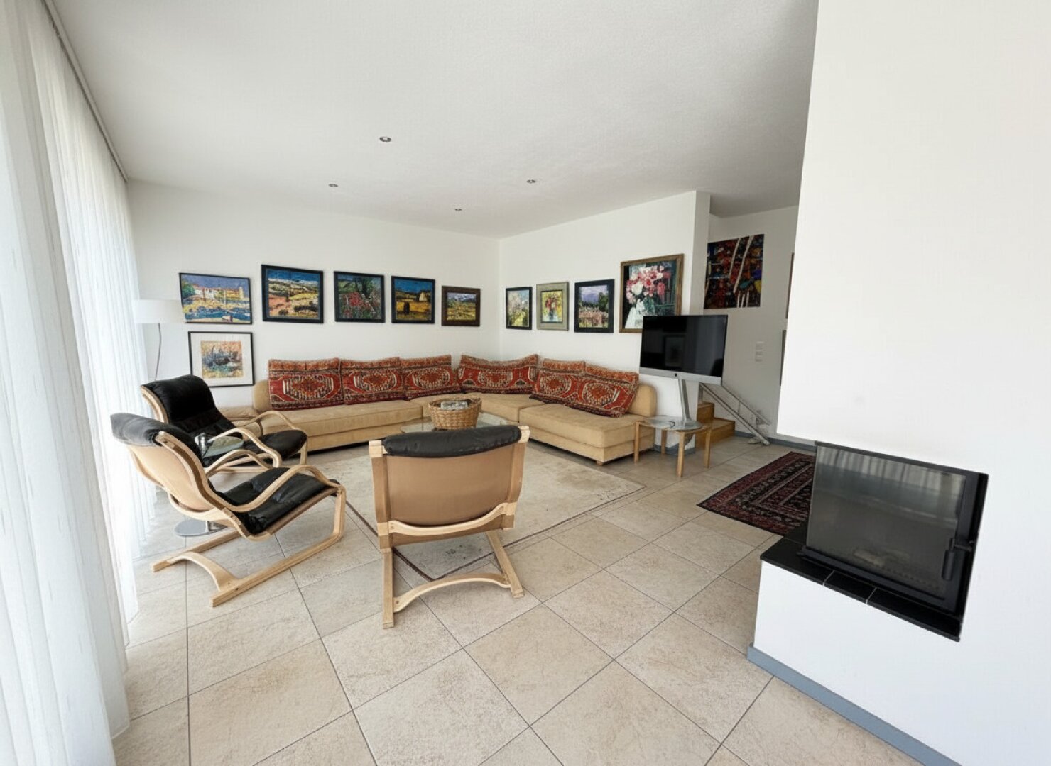 Moderne Eleganz trifft Naturidylle – energieeffizientes Einfamilienhaus mit großzügiger Terrasse in der Hinterbrühl