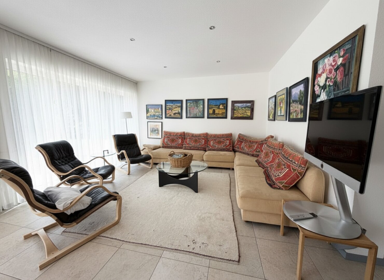Moderne Eleganz trifft Naturidylle – energieeffizientes Einfamilienhaus mit großzügiger Terrasse in der Hinterbrühl