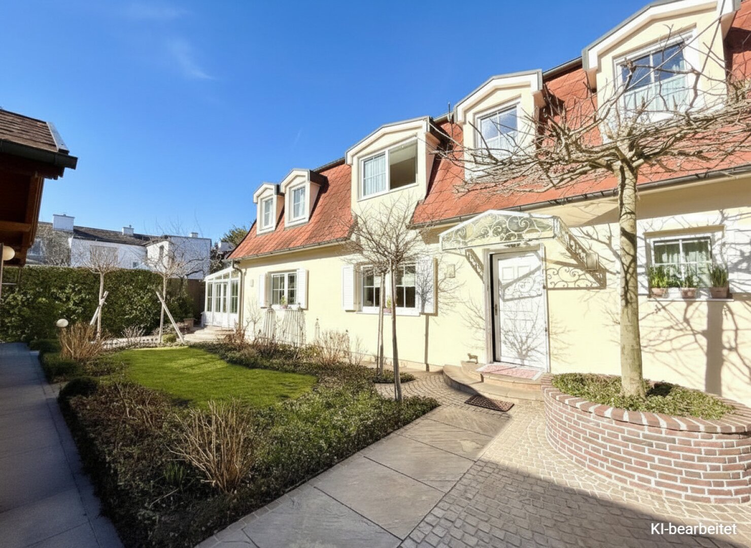 Der Sommer kommt bestimmt! Landhausstil mit 2 Wohneinheiten - lichtdurchflutet!