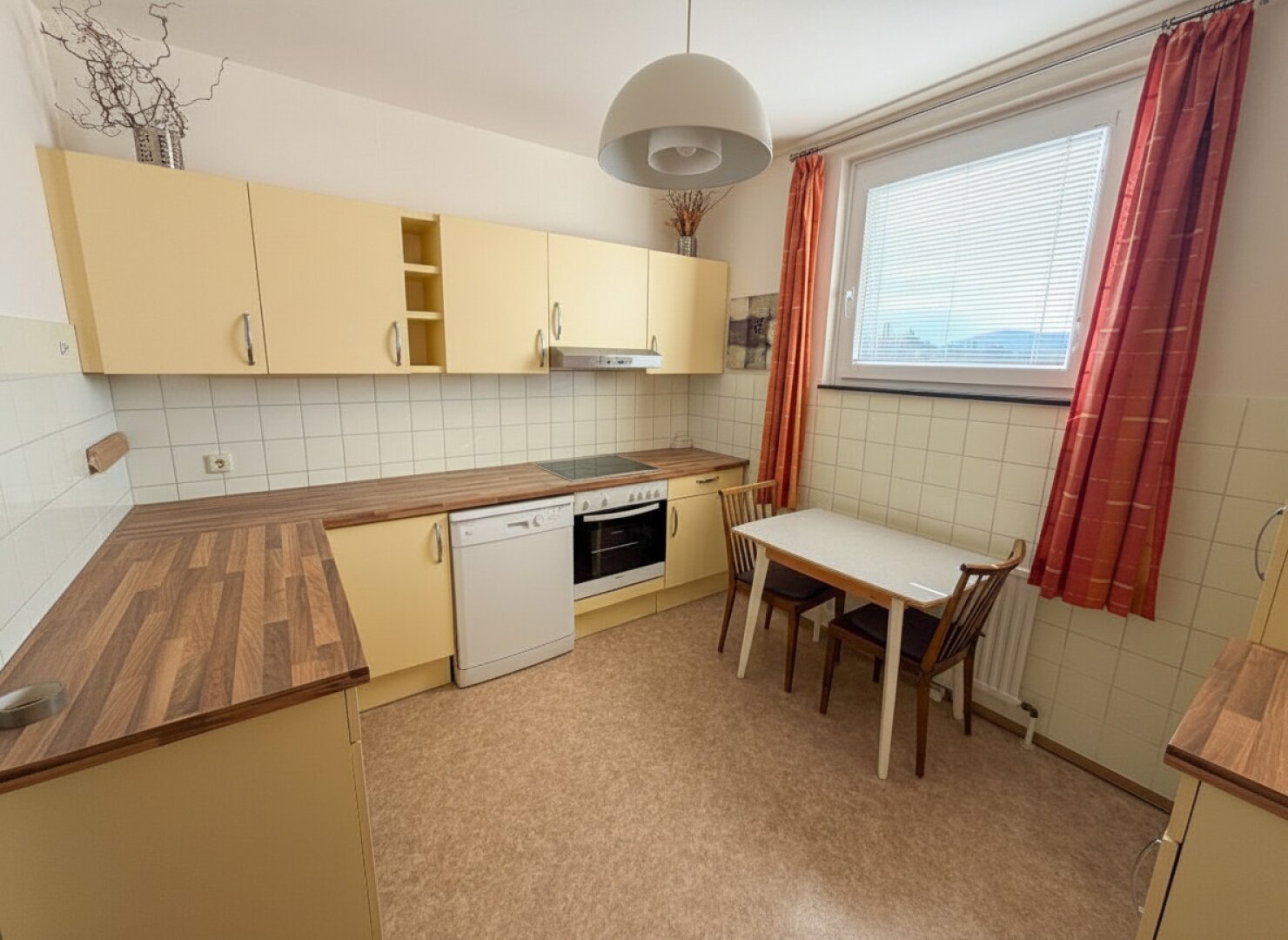 Wohnen über den Dächern von Baden – 3 Zimmer mit traumhaftem Ausblick