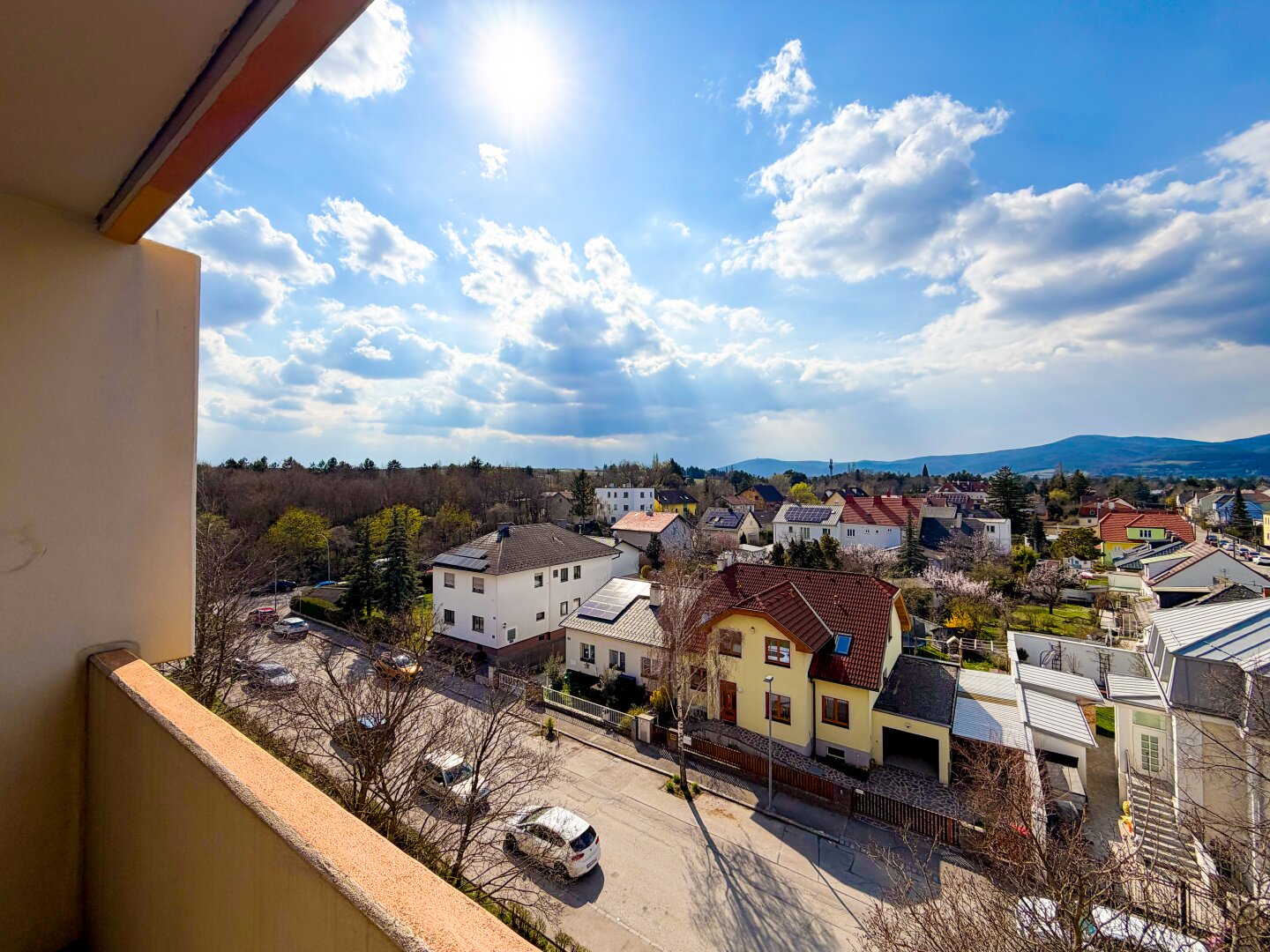 Wohnen über den Dächern von Baden – 3 Zimmer mit traumhaftem Ausblick