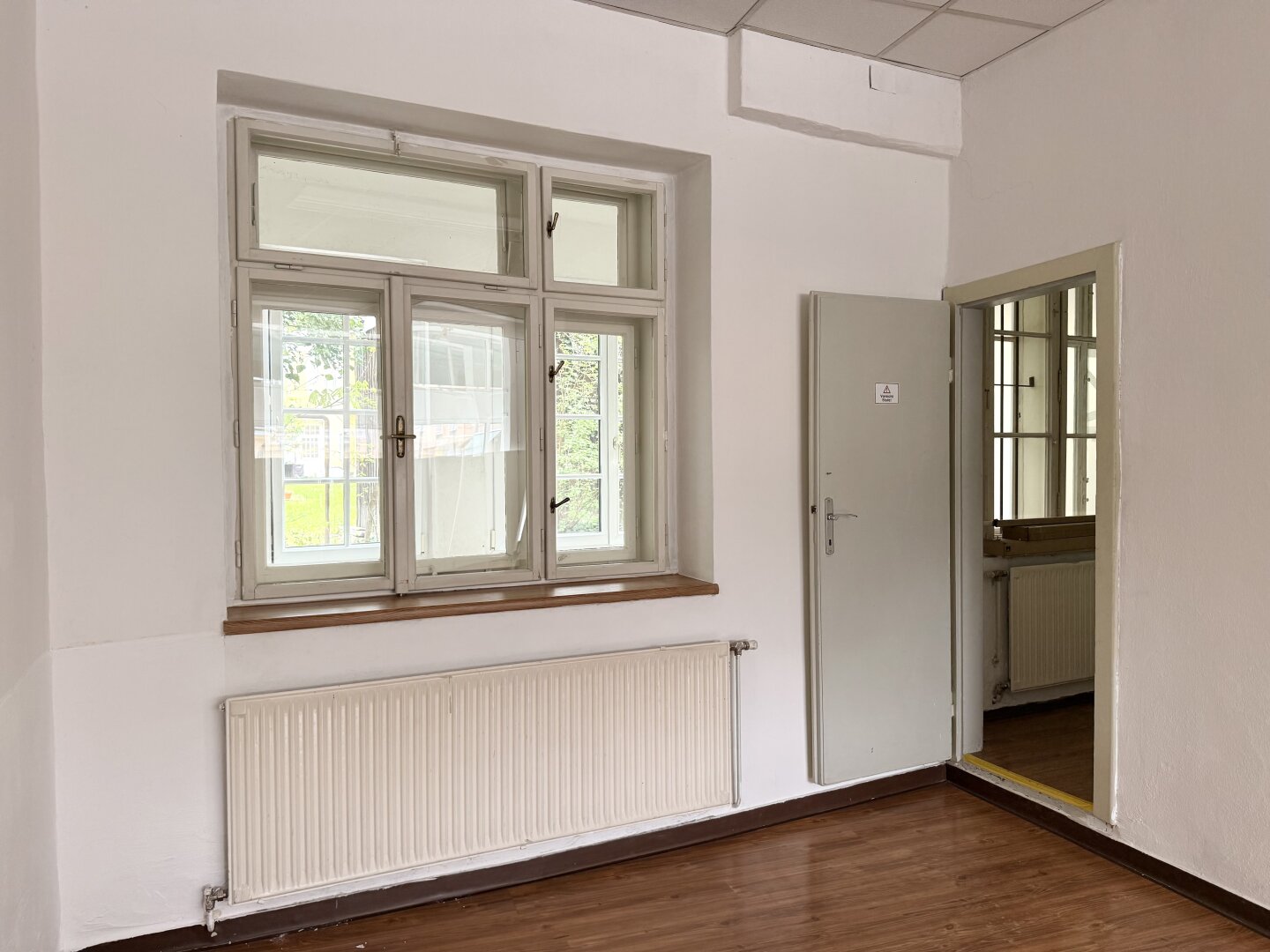Attraktives Zinshaus mit Gewerbefläche und Wohnmöglichkeit in bester Lage!