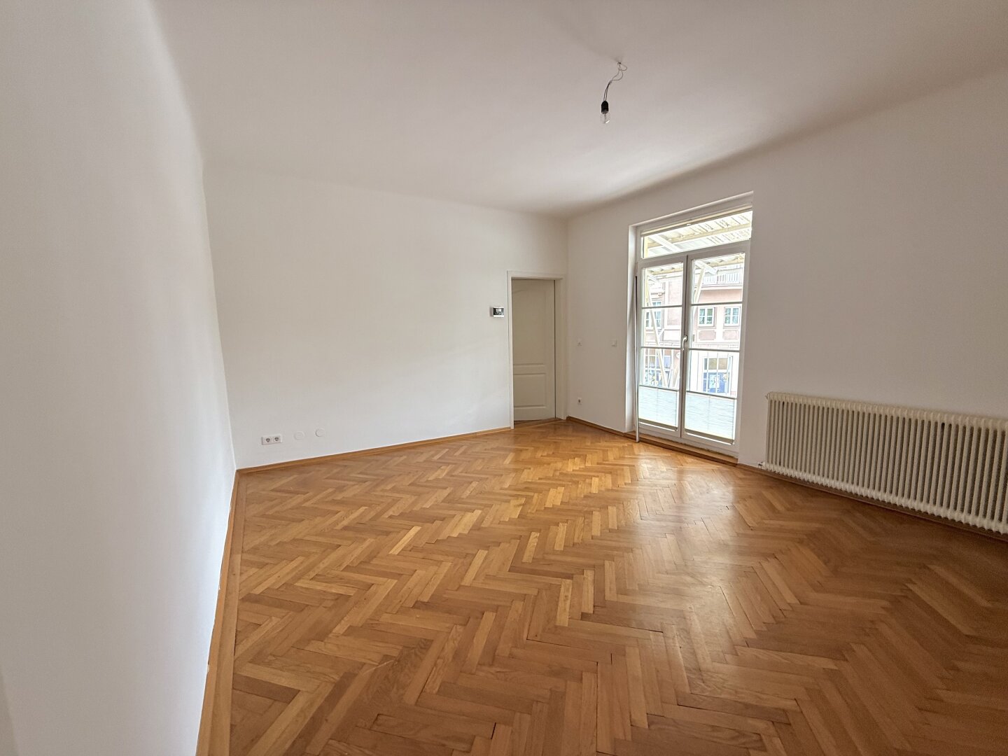 Attraktives Zinshaus mit Gewerbefläche und Wohnmöglichkeit in bester Lage!