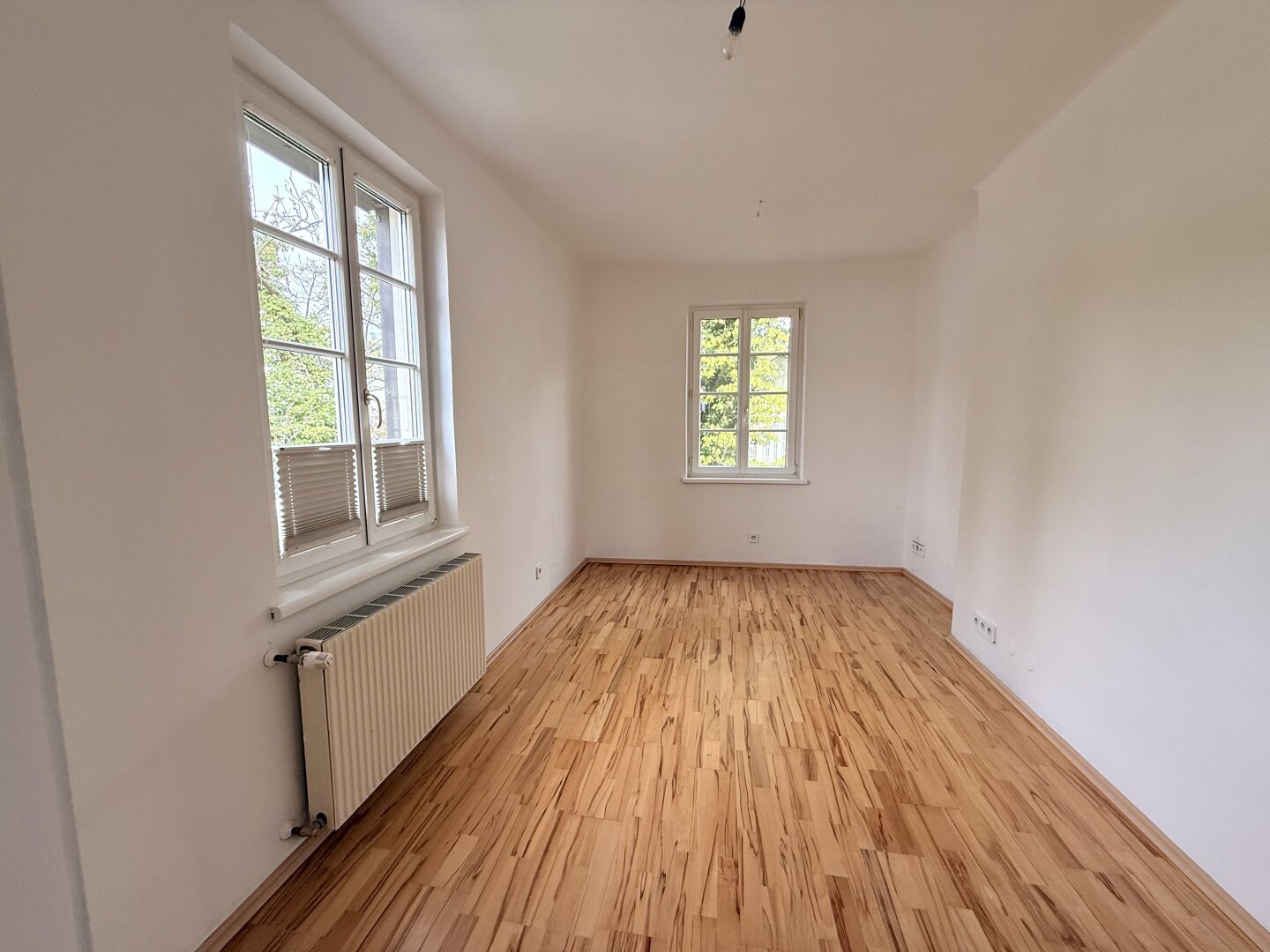 Attraktives Zinshaus mit Gewerbefläche und Wohnmöglichkeit in bester Lage!