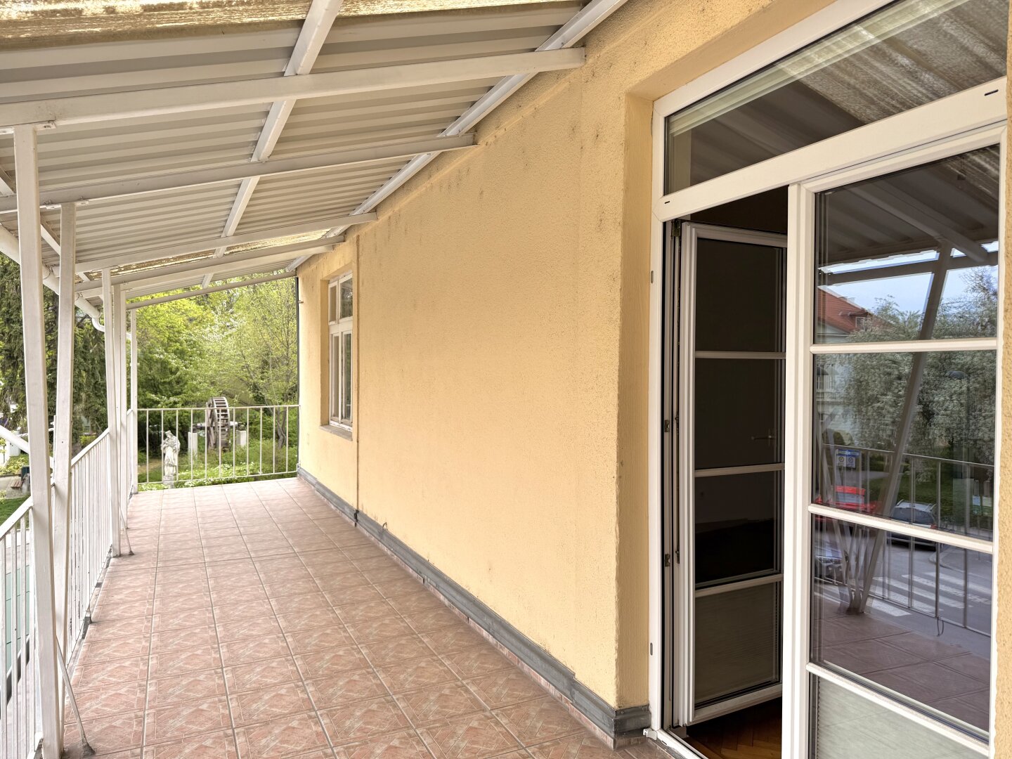 Attraktives Zinshaus mit Gewerbefläche und Wohnmöglichkeit in bester Lage!