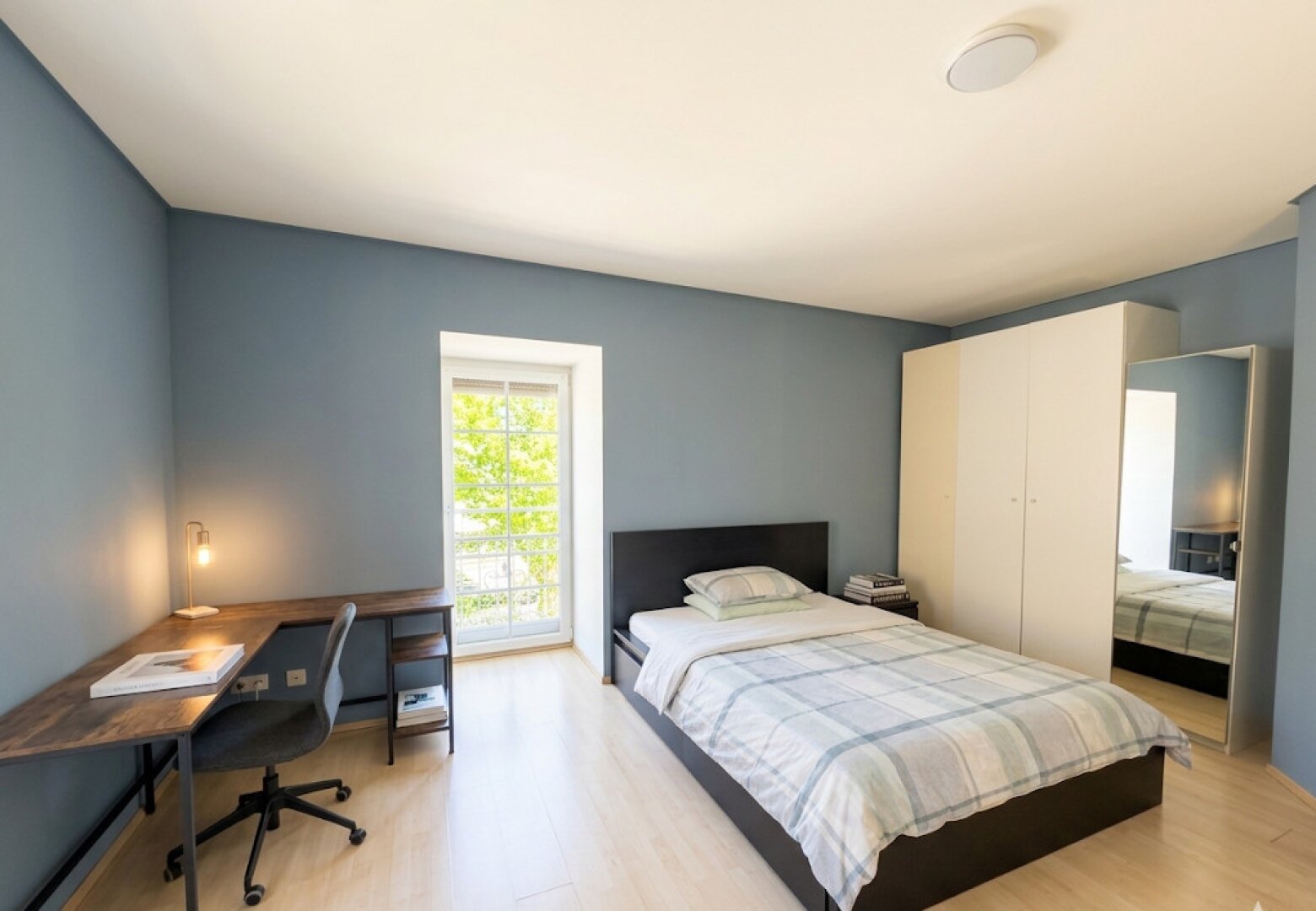 Repräsentatives Anwesen mit parkähnlichem Garten und Pool in Baden