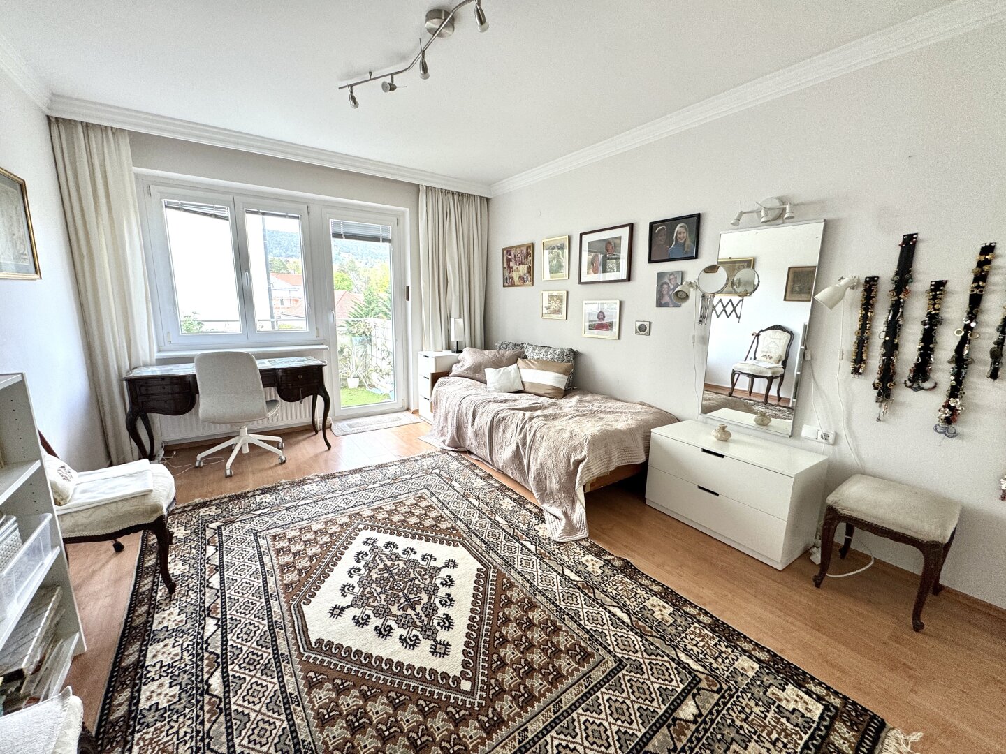 4 Zimmer Wohnung in Badens BESTLAGE inkl. Garage
