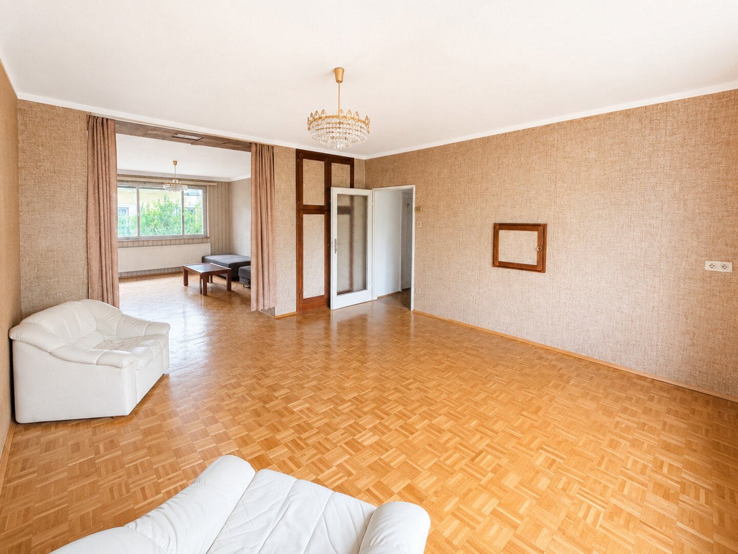 Zwischen Doblhoffpark & Helenental – Charmante 2-Zimmer-Wohnung in begehrter Lage von Baden