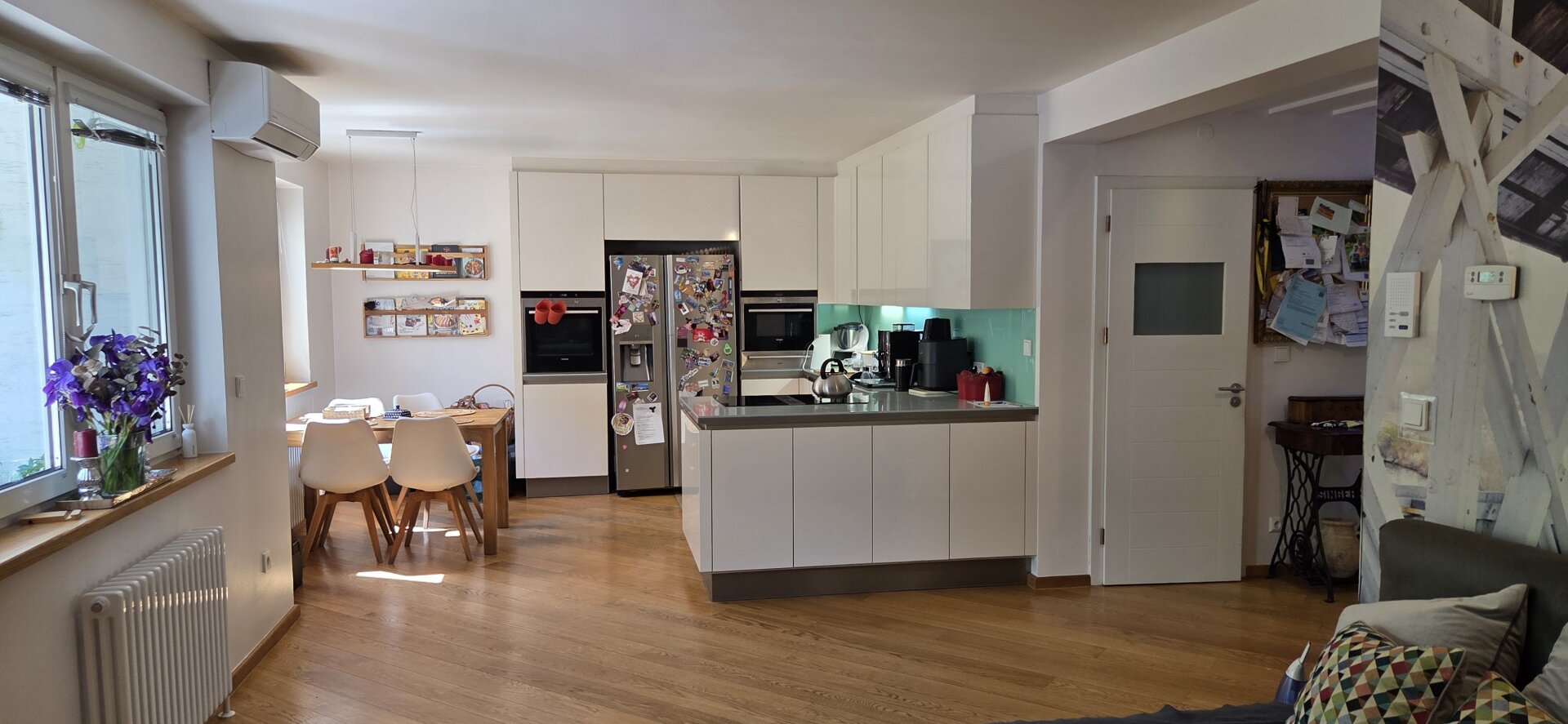Schicke Wohnung mit Loggia