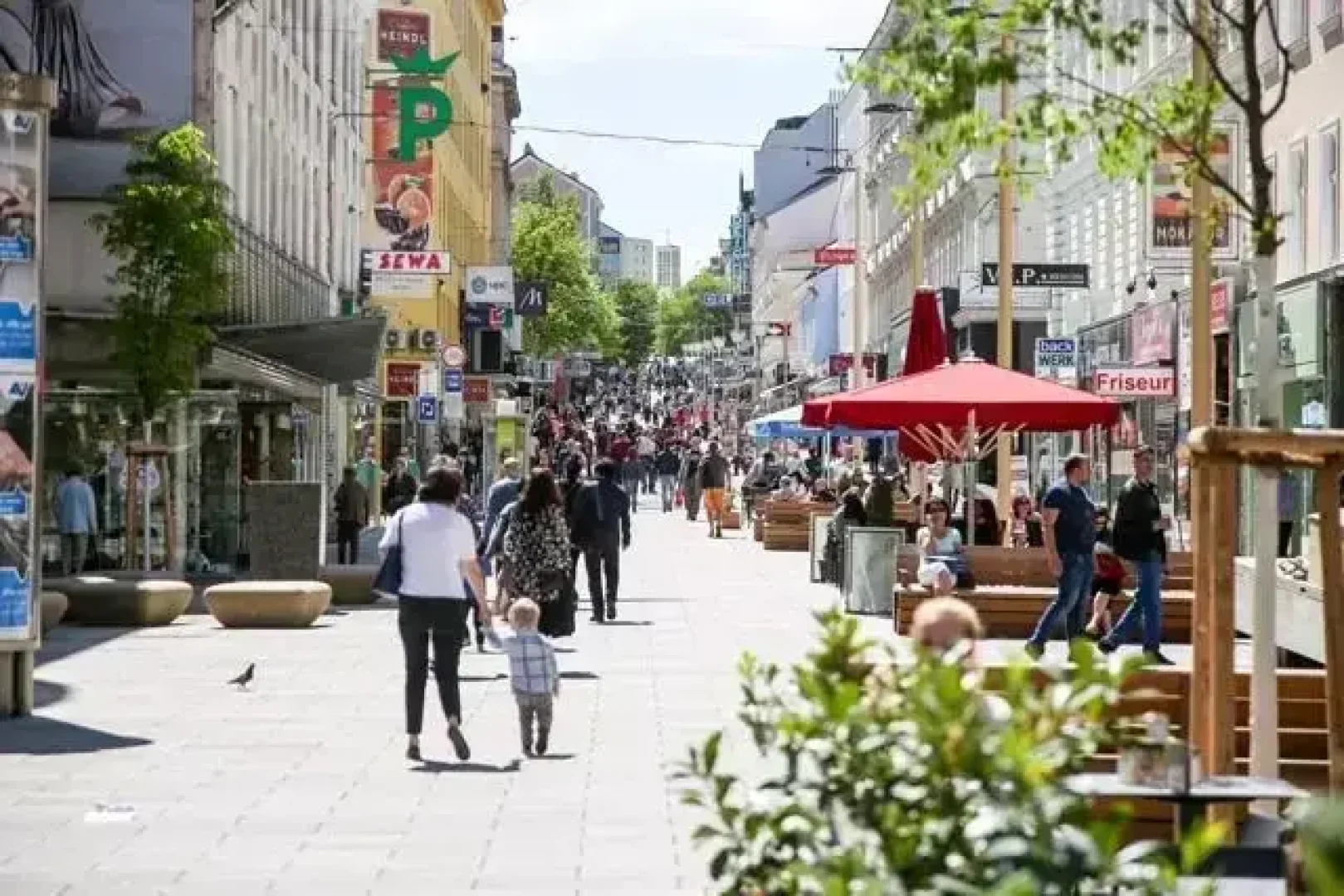 Toplage Fußgängerzone Meidling - 1.050 m² Gastroflächen.