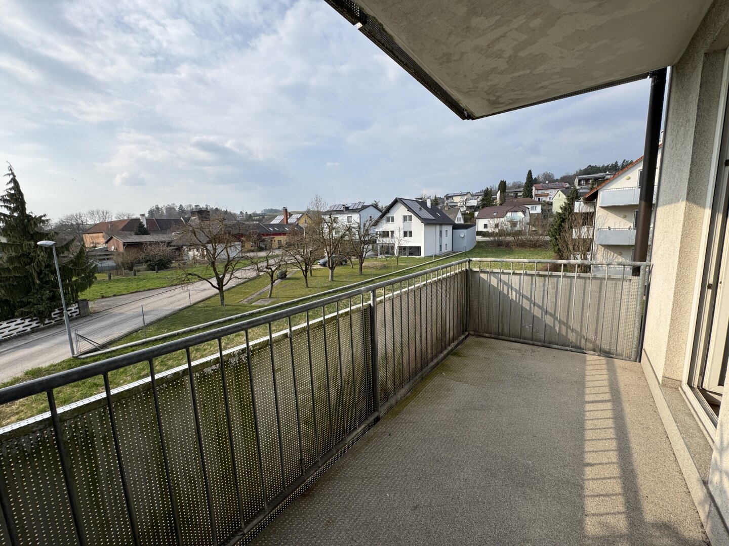 2-Zimmer Wohnung mit Balkon und Stellplatz in Perg zu vermieten!
