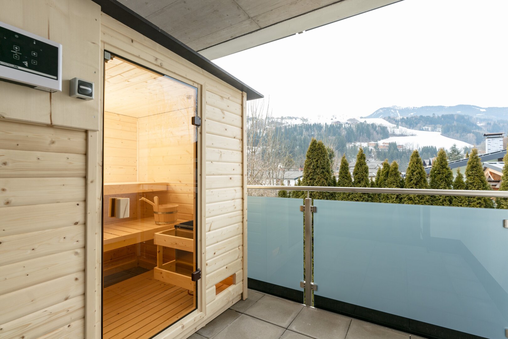 Apartment "Dachstein" - Moderne Ferienwohnung mit Balkon, Sauna & Carport in Schladming – Erstbezug!