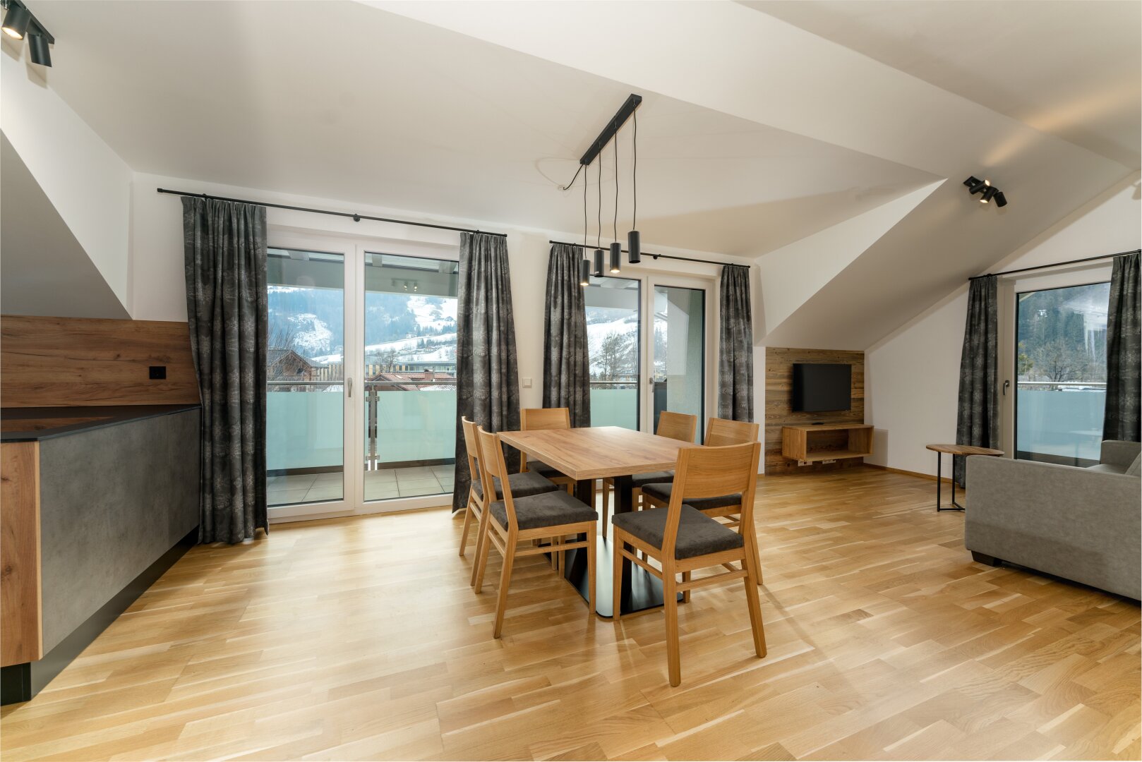Apartment "Glockner" - Exklusive Dachgeschosswohnung mit Panoramabalkon & Sauna in Bestlage von Schladming