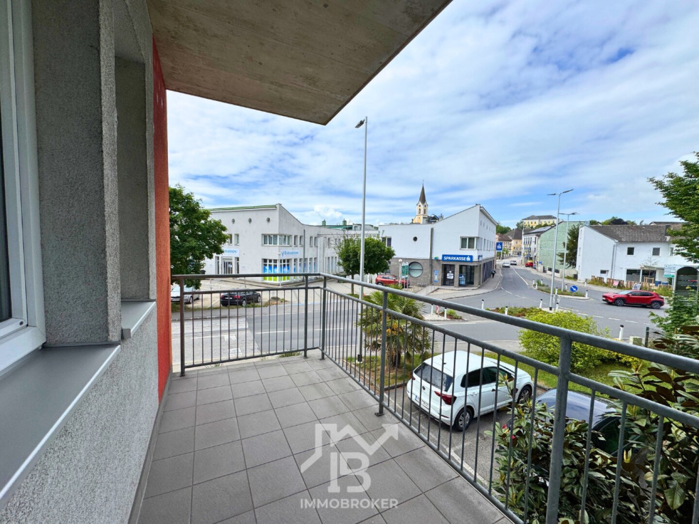 Großzügige 2-Zimmer Wohnung mit Balkon in ausgezeichneter Lage