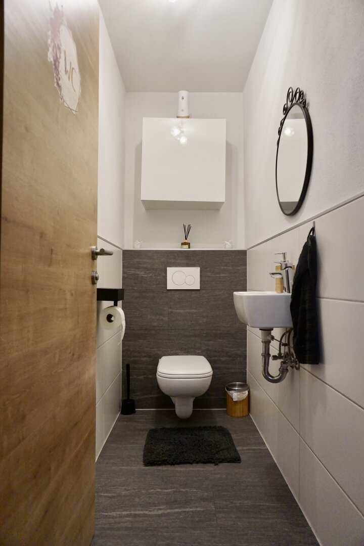 Generalsaniertes Zweifamilienhaus am Stadtrand von Wels!