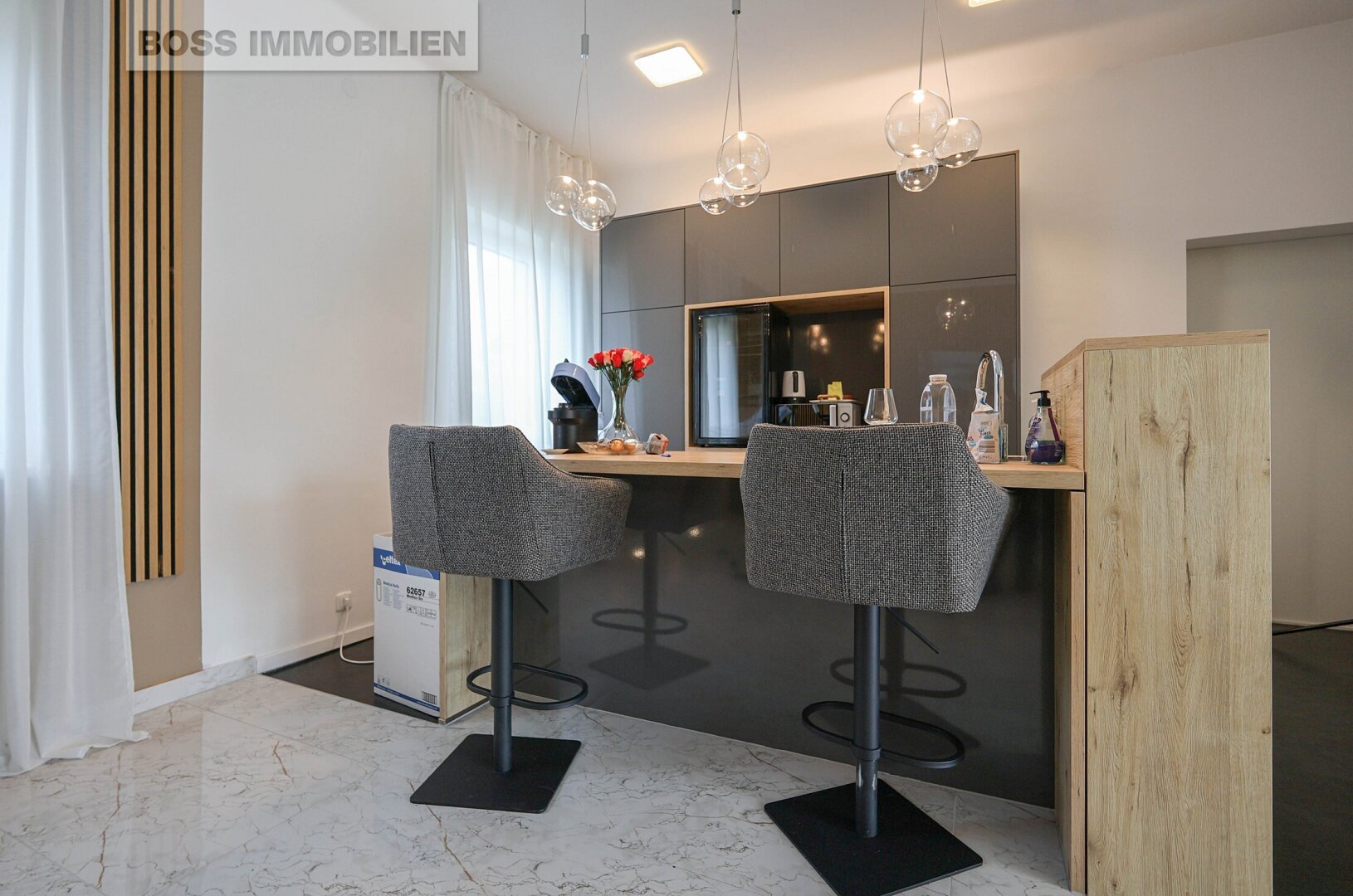 Hochwertiges Geschäftslokal inkl. 6 Parkplätzen in Traun