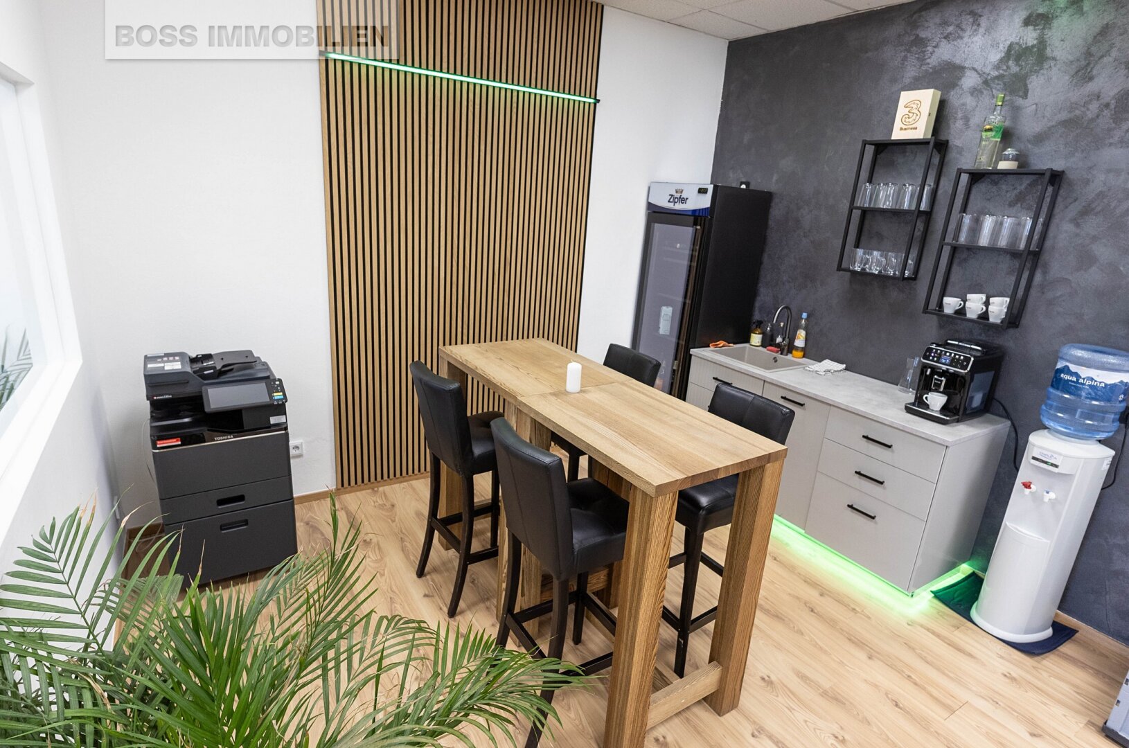 Großzügige Büro- und Hallenkombination mit idealer Anlieferung