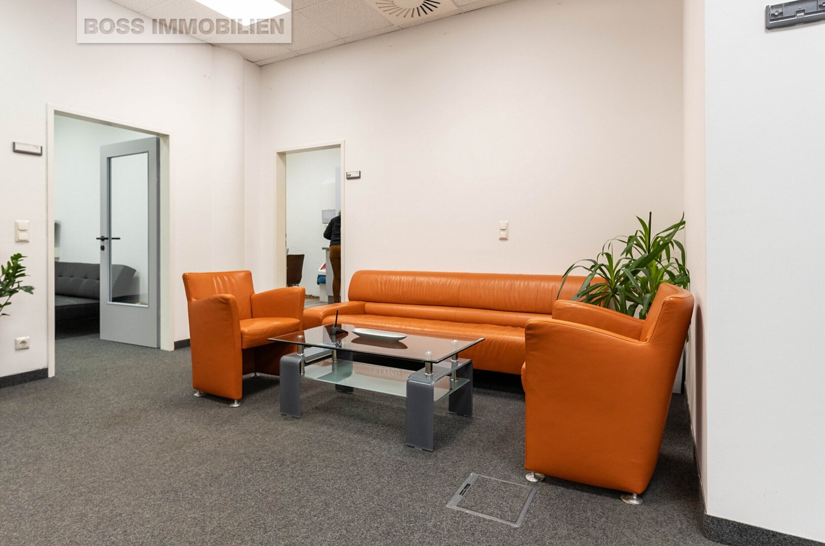 Großzügige Büro- und Hallenkombination mit idealer Anlieferung