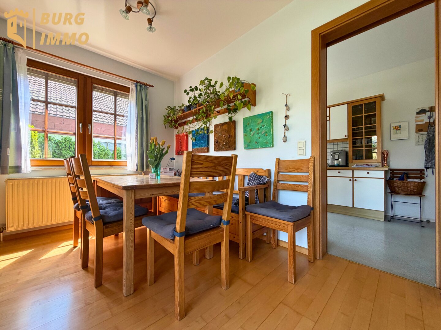 Ein Zuhause mit Urlaubsgefühl – Garten, Pool und viel Platz zum Ankommen.