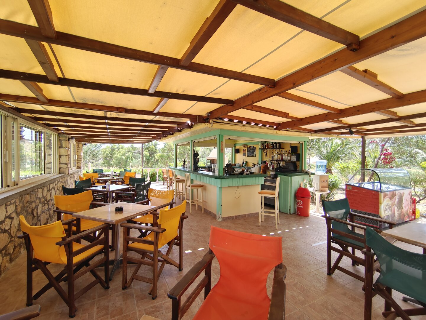 ** NEUER PREIS ** Karpathos - Hotel mit 25 Doppelzimmern in ruhiger Lage mit Meerblick