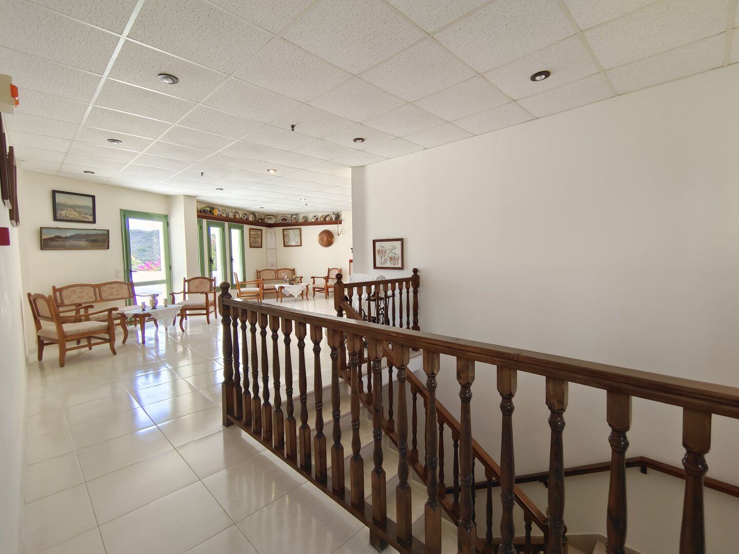** NEUER PREIS ** Karpathos - Hotel mit 25 Doppelzimmern in ruhiger Lage mit Meerblick