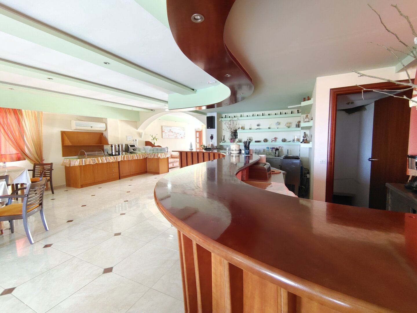 ** NEUER PREIS ** Karpathos - Hotel mit 25 Doppelzimmern in ruhiger Lage mit Meerblick