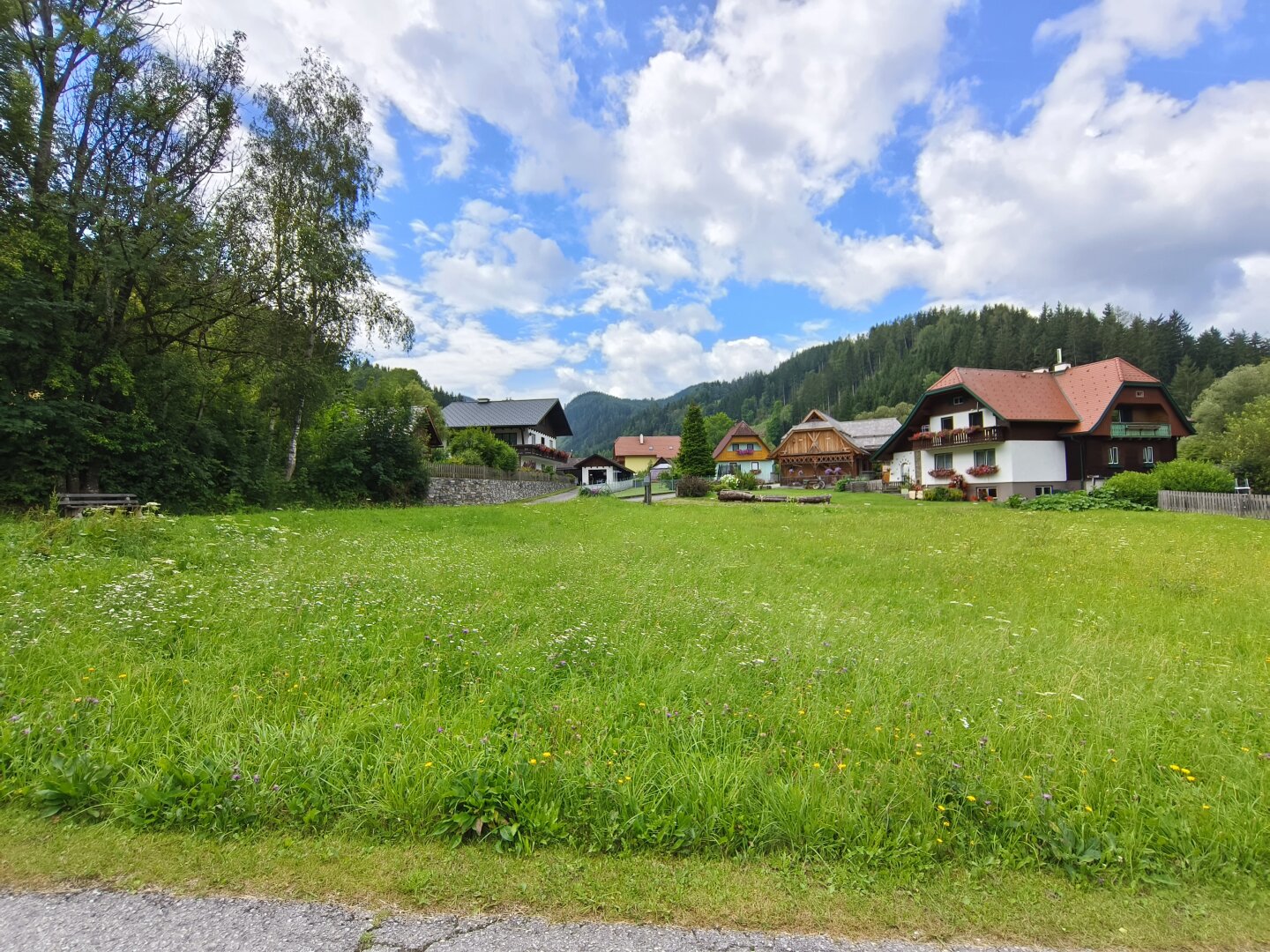 Traumhaftes Grundstück in Etmißl zu Verkaufen - Provisionsfrei für die Käufer!