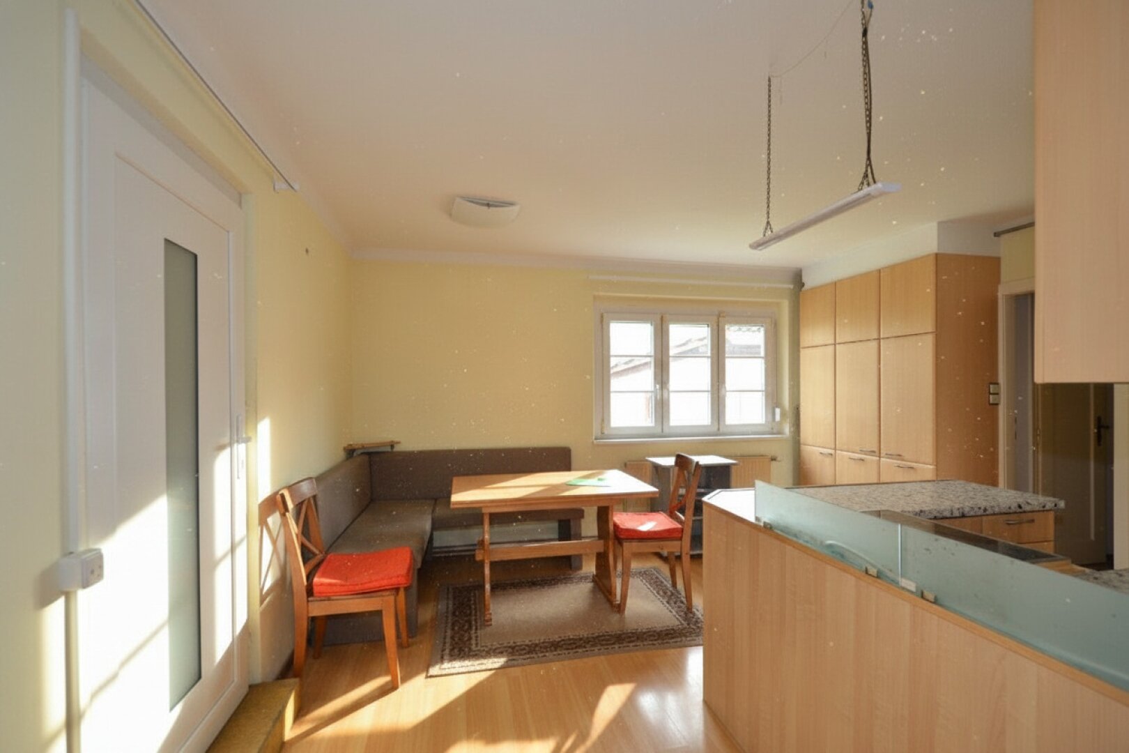 CHRISTOPH CHROMECEK IMMOBILIEN - BRUNN AM GEBIRGE - Kleines zentral gelegenes Eckreihenhaus mit Garten!