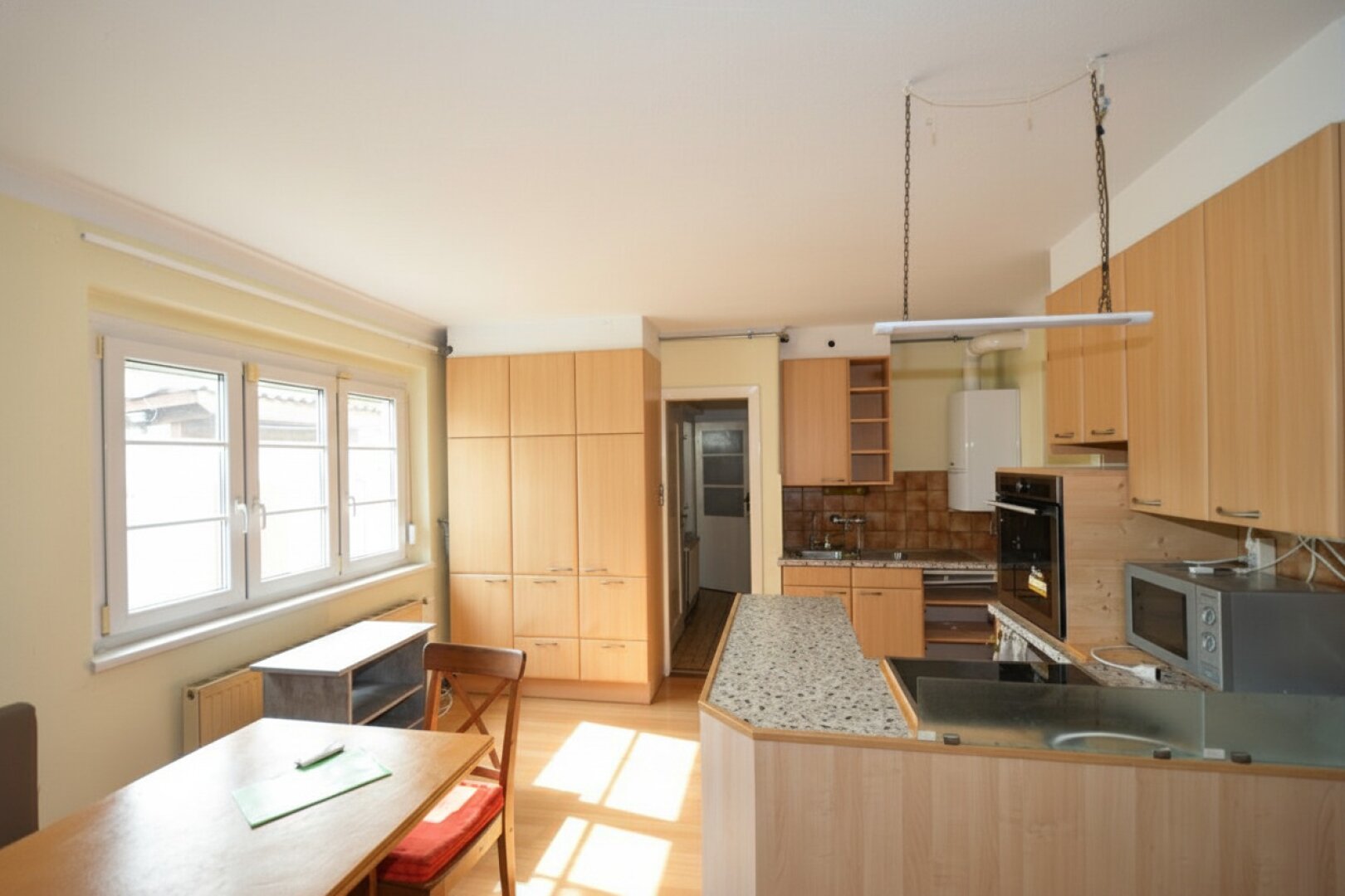 CHRISTOPH CHROMECEK IMMOBILIEN - BRUNN AM GEBIRGE - Kleines zentral gelegenes Eckreihenhaus mit Garten!