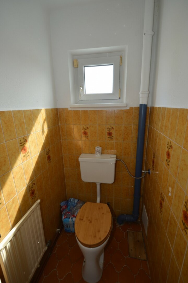 CHRISTOPH CHROMECEK IMMOBILIEN - BRUNN AM GEBIRGE - Kleines zentral gelegenes Eckreihenhaus mit Garten!